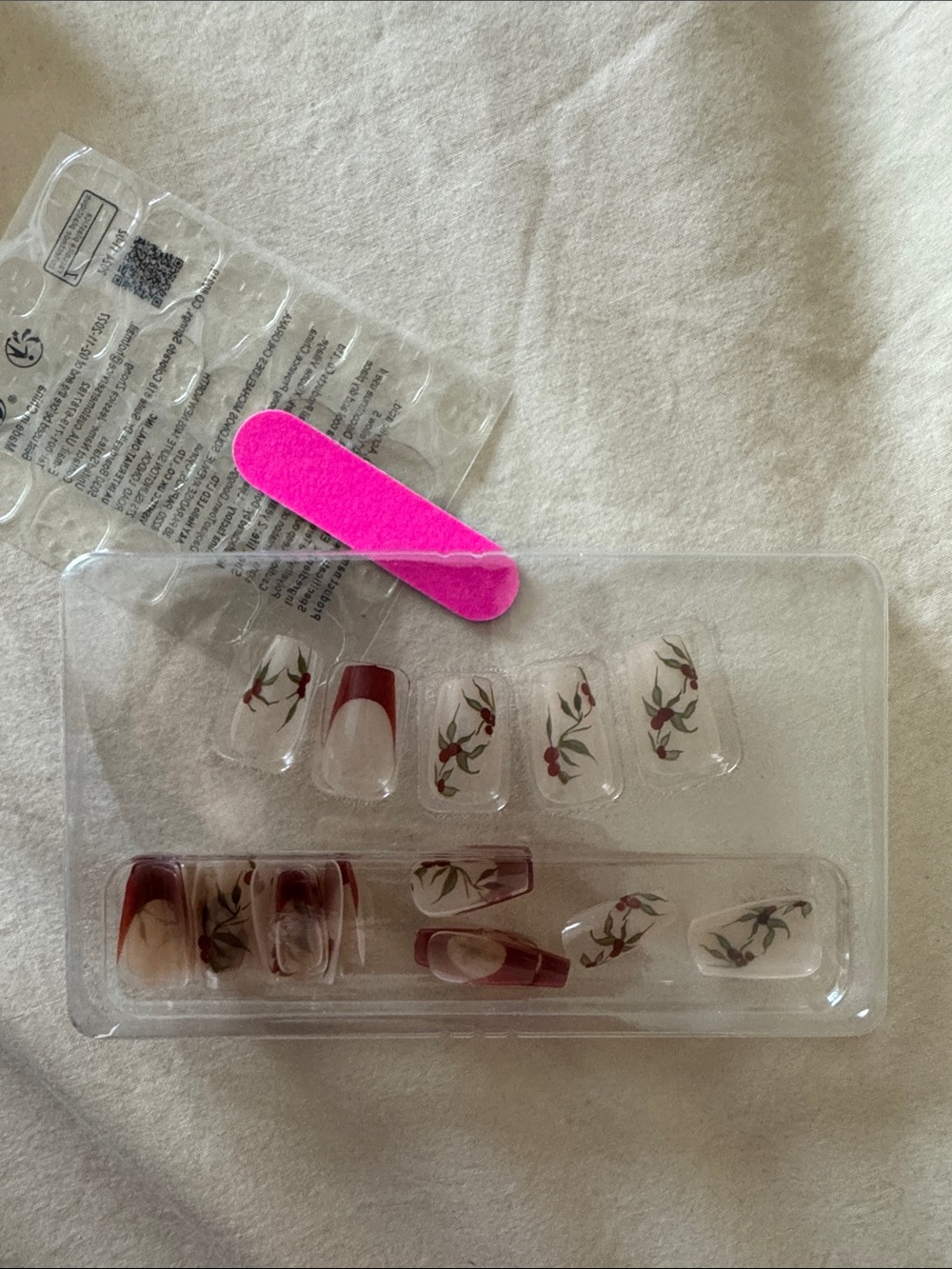 Press-On Nail Set with Burgundy Floral Design - Clear Base